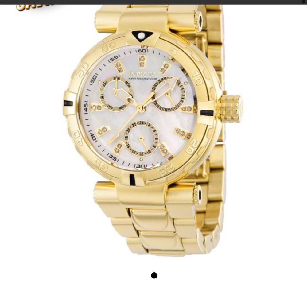 Invicta Gold Chronograph Watch with Luxurious Design